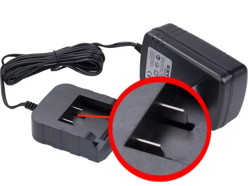 Eredeti Extol 402440 akkumulátor töltő Li-ion akkuhoz, 3 saru, 20.5V